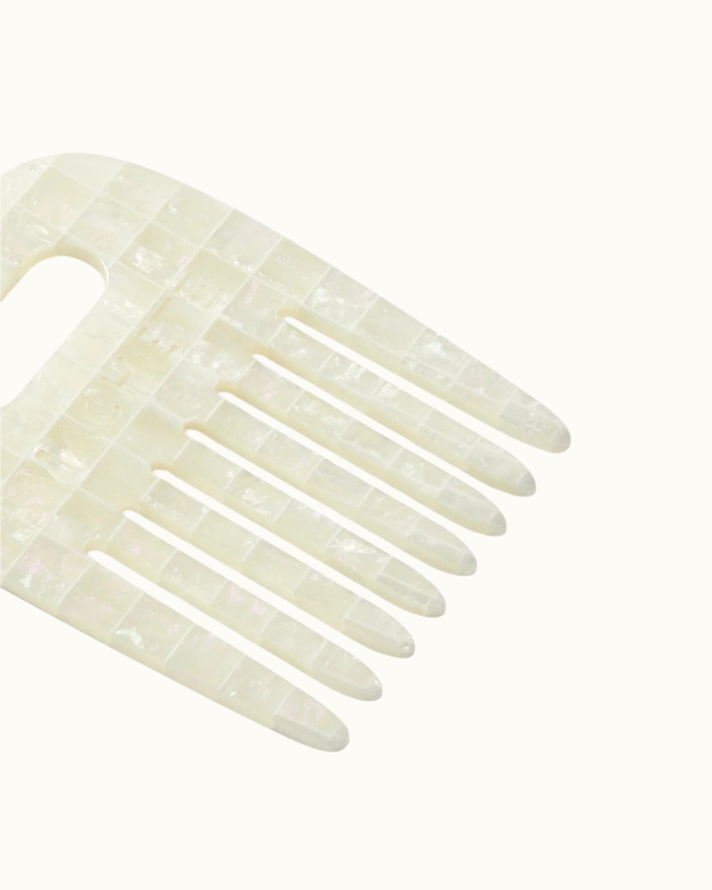 No. 4 Comb | MACHETE